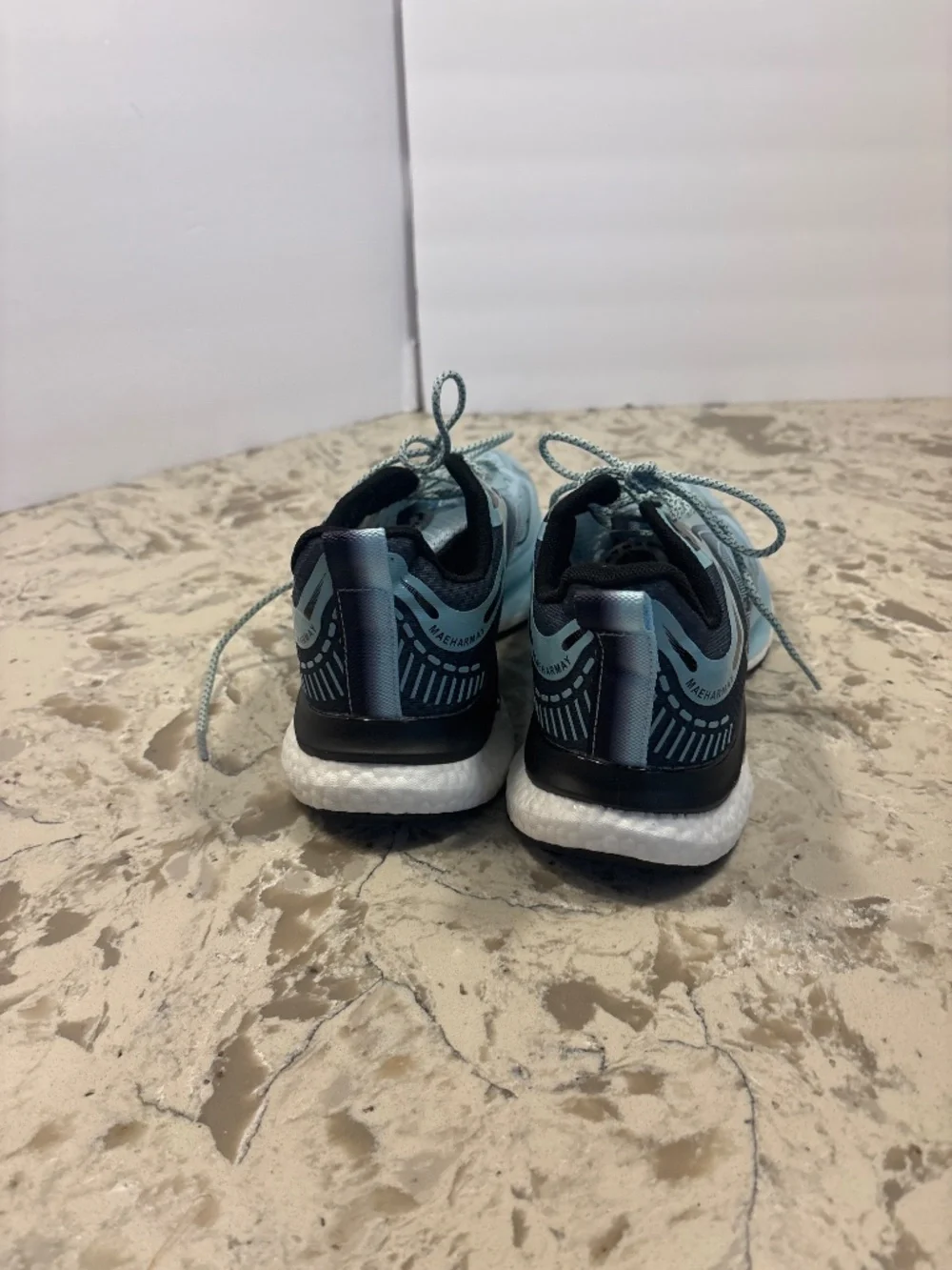 Maeharmay Armadillo Sneakers Women’s 42 Two Pairs
